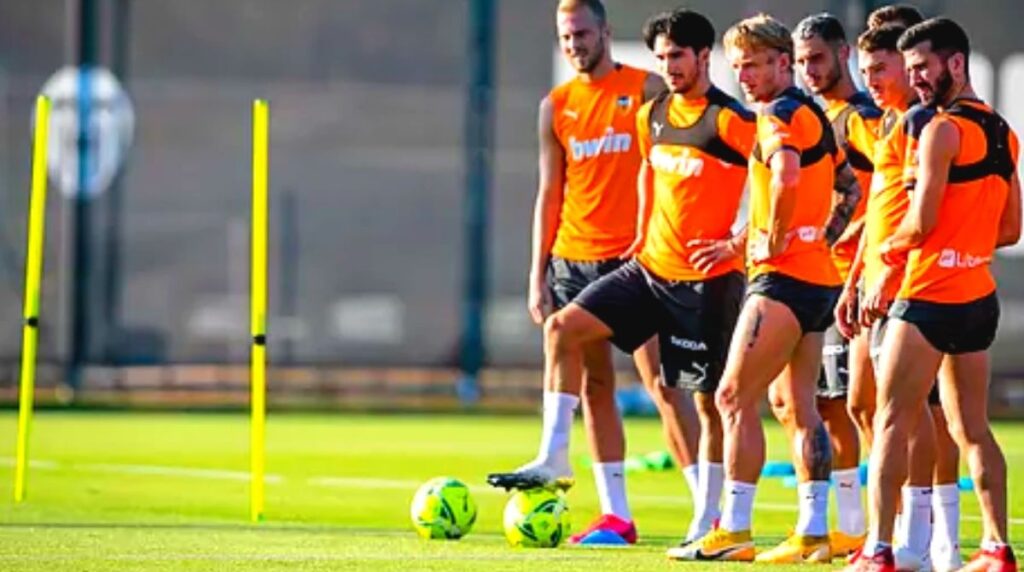 players in training